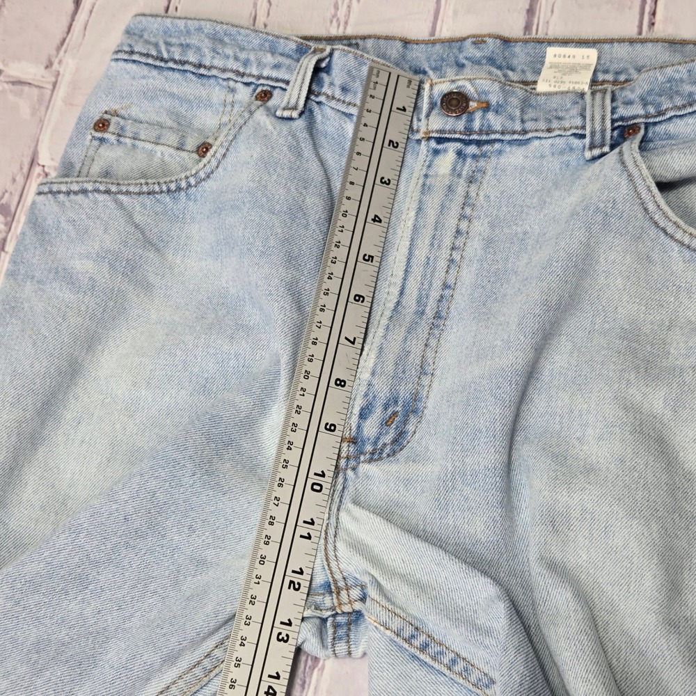 Vintage 90s Levis 560 Loose Fit Tapered Leg Jeans Men 36x30 Light Wash Denim USA - Picture 13 of 16